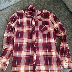 Cute shirt with sleeves